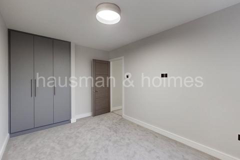 3 bedroom flat to rent, Raffles House, Hendon