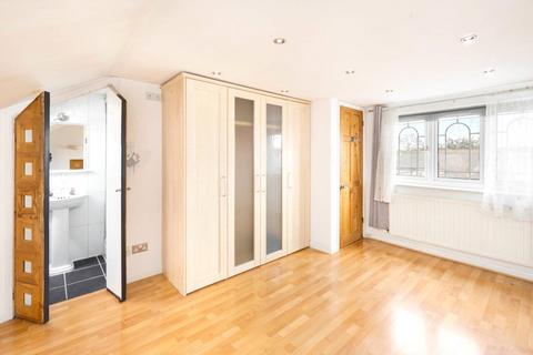 4 bedroom terraced house for sale, Ashlin Road, Stratford, London, E15