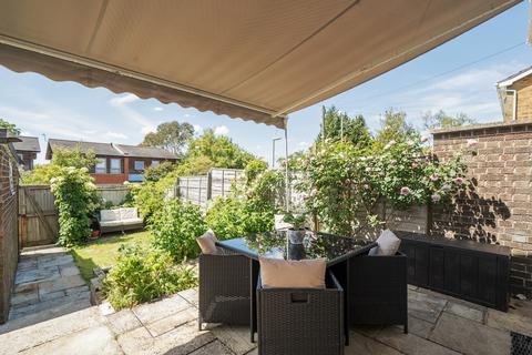 9 Fraser Road, Kings Worthy, Winchester, SO23 7PH