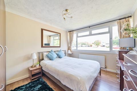 9 Fraser Road, Kings Worthy, Winchester, SO23 7PH