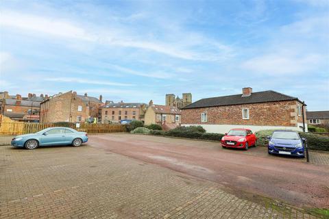 2 bedroom apartment for sale, Williamson Drive, Ripon