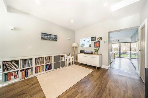 98 Fernbrook Road, London, SE13 5NH