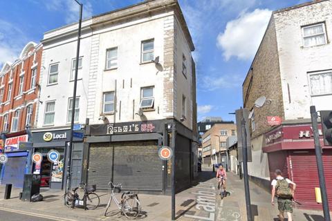 2 bedroom flat to rent, Mare Street, Hackney, E8