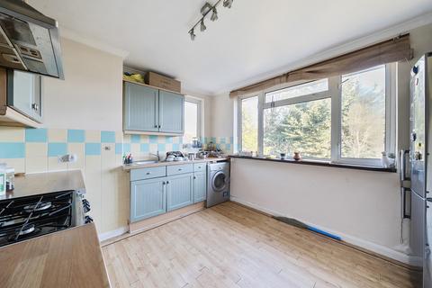 2 bedroom maisonette for sale, Lloyd Court, Pinner