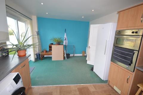 46 Long Meadow, Abermule, Montgomery, SY15 6JS