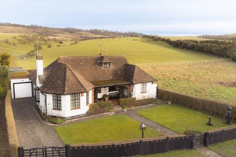 4 bedroom detached house for sale, Ivinghoe, Buckinghamshire, LU7