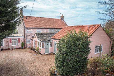 3 bedroom cottage for sale, Holt Road, Aylmerton, NR11