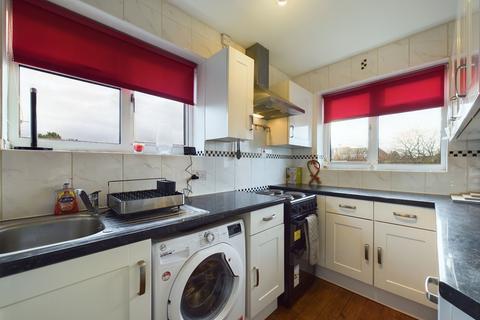 28 Caernarvon Close, Towcester, NN12 6UP
