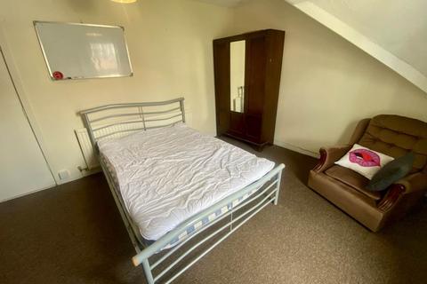 4 bedroom house to rent, King Edward Road, Brynmill, , Swansea