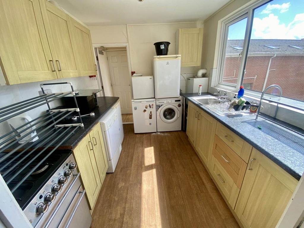 A03a5824-c882-45a5-b