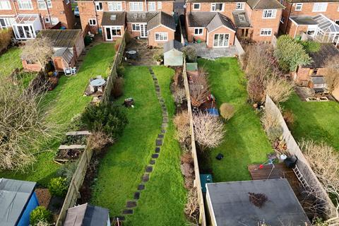 3 bedroom semi-detached house for sale, Henry Road, Aylesbury, Buckinghamshire