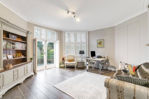 4 bedroom apartment for sale, Lyndhurst Gardens, Belsize Park