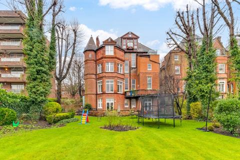 Lyndhurst Gardens, Belsize Park