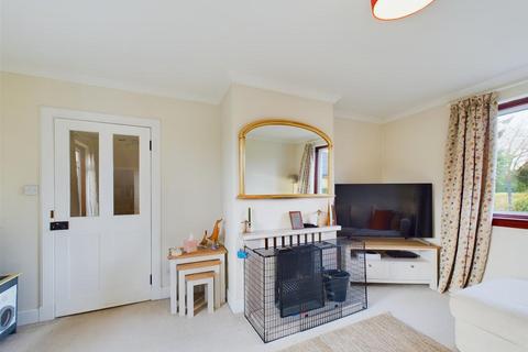 16 Croft Place, Dunning, Perth, PH2 0SB