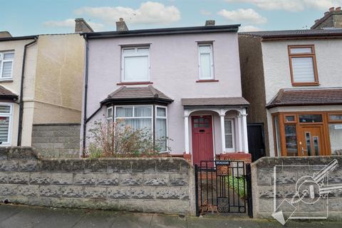 2 bedroom detached house for sale, Park Avenue, Northfleet, Gravesend