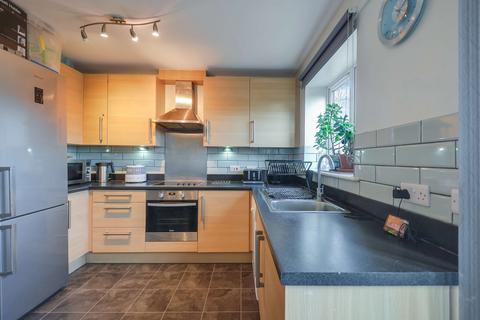 3 bedroom house for sale, at 18 Summer Drive, West Drayton, London UB7