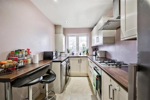 2 bedroom maisonette for sale, Chigwell Road, Woodford Green