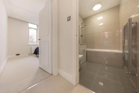 2 bedroom flat to rent, Sloane Street, SW1X