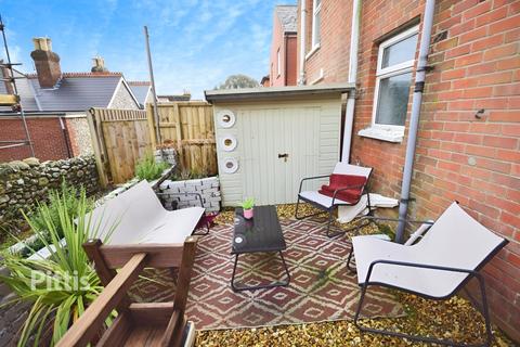 3 bedroom terraced house to rent, Clarence Road Ventnor PO38