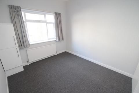 1 bedroom flat to rent, Belmont Road, Harrogate, North Yorkshire, HG2