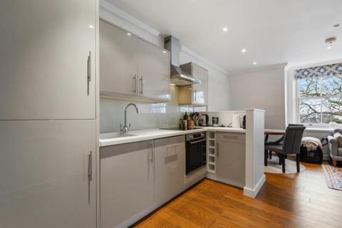 2 bedroom flat to rent, Egerton Gardens, London, SW3