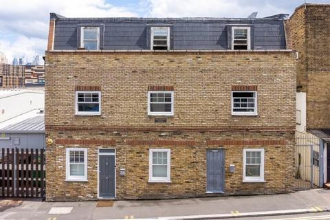 1 bedroom flat for sale, Pensbury Place, Wandsworth Road, London, SW8