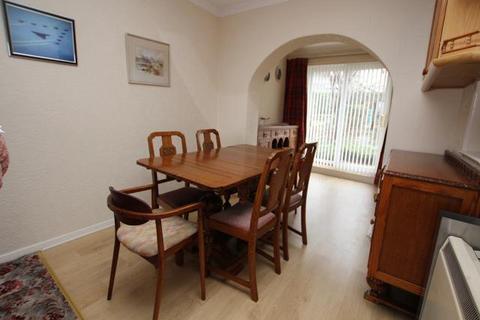 27 Simpson Grove, Bradford, BD10 9SD