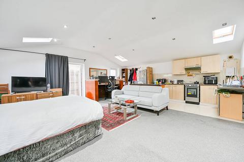 undefined, Barlow Road, Acton, London, W3