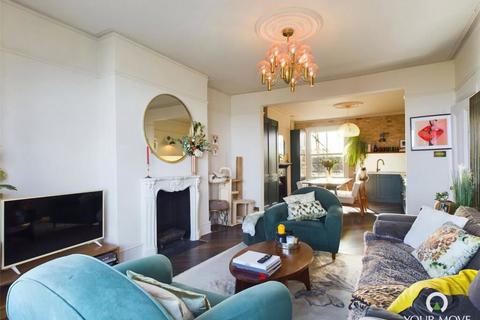 4 bedroom flat for sale, Eastern Esplanade, Cliftonville, Margate, Kent, CT9 2JP