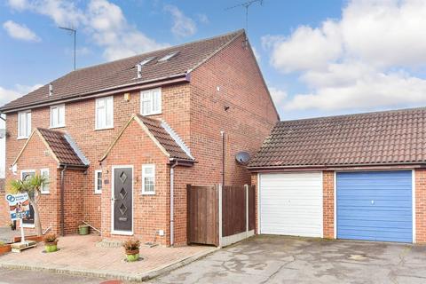 3 bedroom semi-detached house for sale, Roding Way, Wickford, Essex