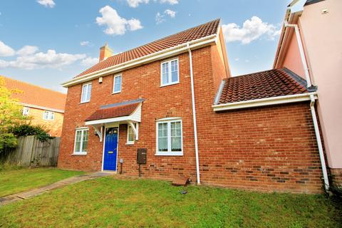 3 bedroom detached house to rent, Barnham Close, Norwich NR5