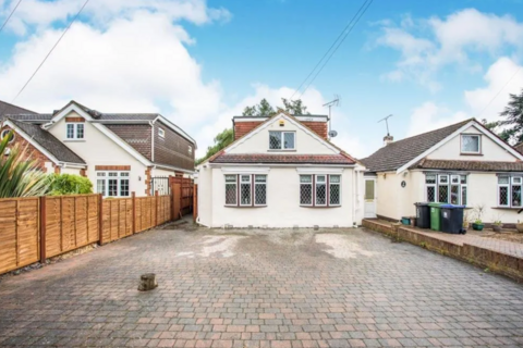 3 bedroom bungalow for sale, Knighton Way Lane, Uxbridge, Buckinghamshire, UB94EG