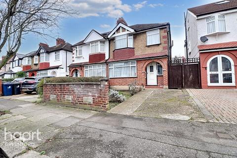 3 bedroom semi-detached house for sale, Wadham Gardens, Greenford