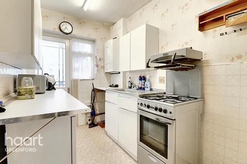 3 bedroom semi-detached house for sale, Wadham Gardens, Greenford