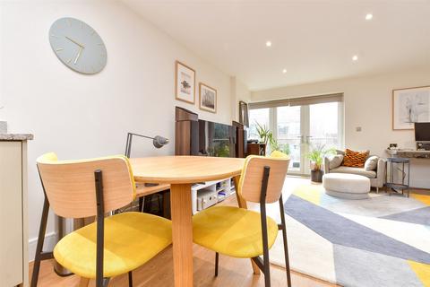 2 bedroom apartment for sale, Yorke Road, Reigate, Surrey