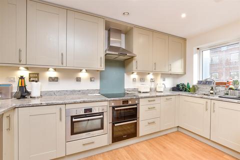 2 bedroom apartment for sale, Yorke Road, Reigate, Surrey