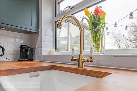 47 Ashfield Crescent, Springhead, Oldham, OL4 4NX