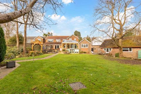 5 bedroom detached house for sale, Newlands Park, Crawley RH10