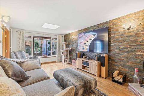 5 bedroom detached house for sale, Newlands Park, Crawley RH10