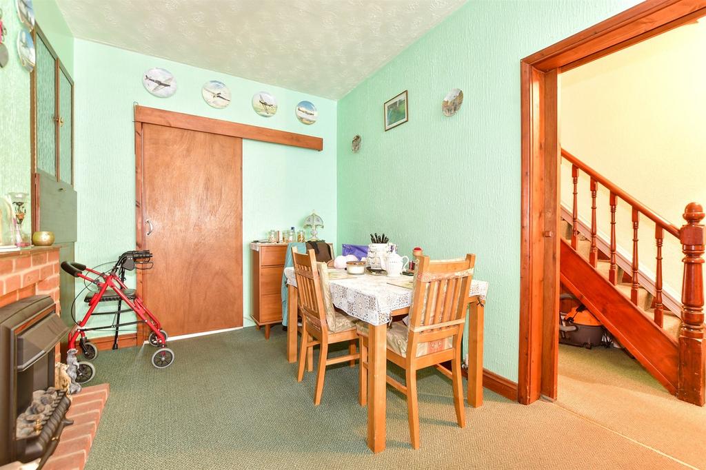 Lounge/ Diner