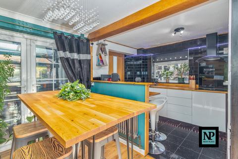 4 Collett, Tamworth, B77 2DY