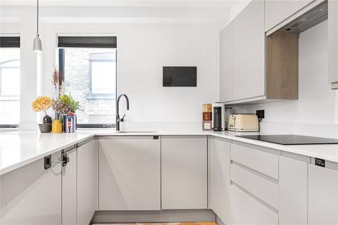 2 bedroom penthouse to rent, Middlesex Street, Spitalfields, London, E1