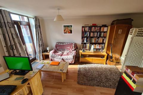 Studio to rent, Whitlocks, Trumpington, Cambridge