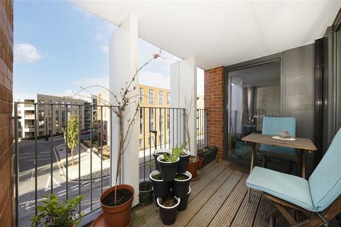 3 bedroom flat for sale, Akerman Road, London SW9