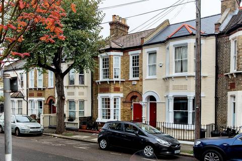 3 bedroom terraced house to rent, Weiss Road, West Putney, London, SW15