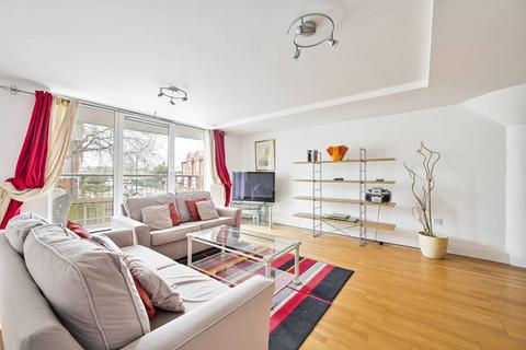 2 bedroom maisonette for sale, Vineyard Path, Mortlake, London, SW14