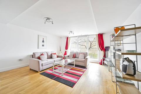 2 bedroom maisonette for sale, Vineyard Path, Mortlake, London, SW14