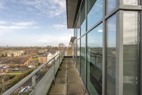 2 bedroom penthouse for sale, Roehampton Lane, Roehampton, London, SW15