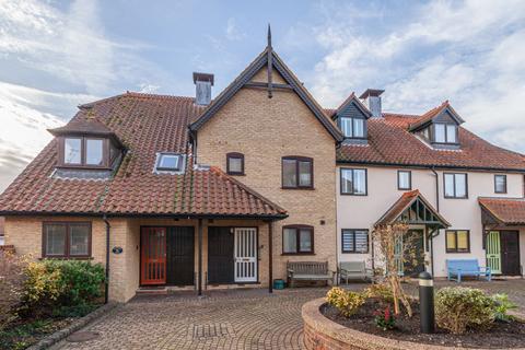 3 bedroom townhouse for sale, Cumberland Mews, woodbridge, IP12 4JF