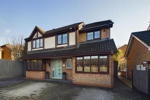 4 bedroom detached house for sale, Stowmarket Drive, Derwent Heights DE21